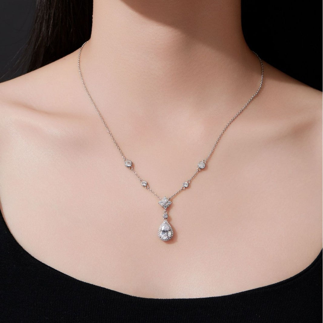 S925 Sterling Silver Necklace with Teardrop Moissanite - Stylish Light Luxury Pendant