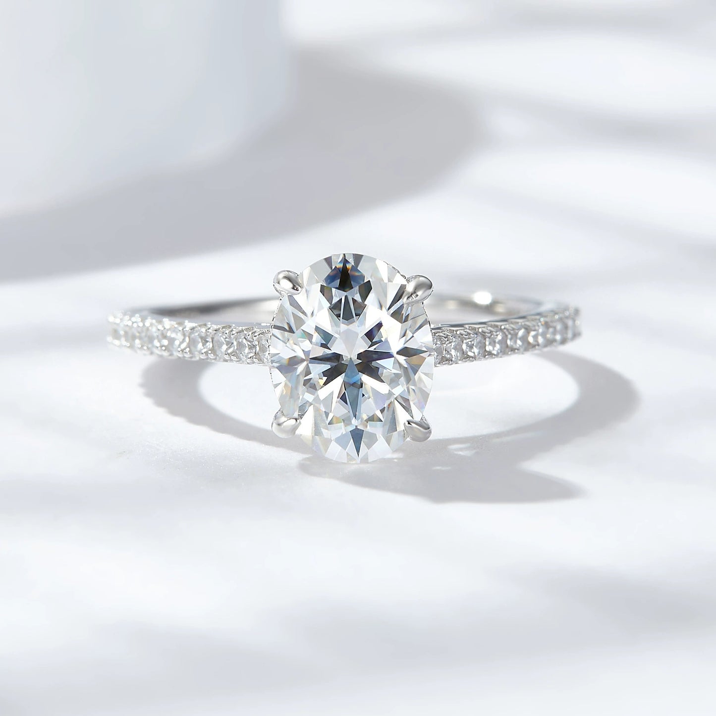 S925 Silver 2CT D Color Oval Moissanite Ring 4-Claw French Wedding Ring Wholesale