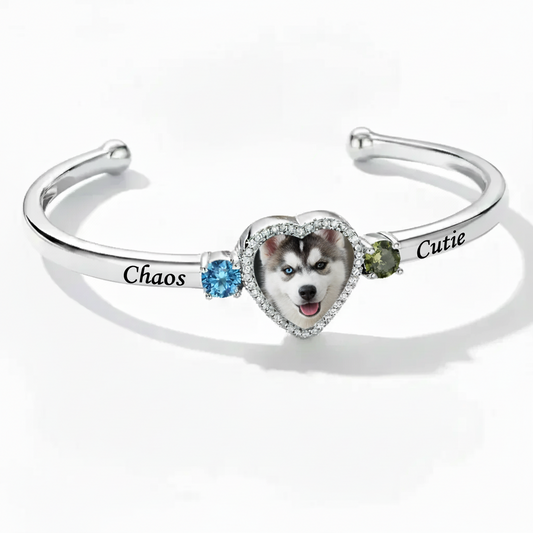 Delicate Heart Locket Bangle — Adjustable Fit, Timeless Sparkle B4007