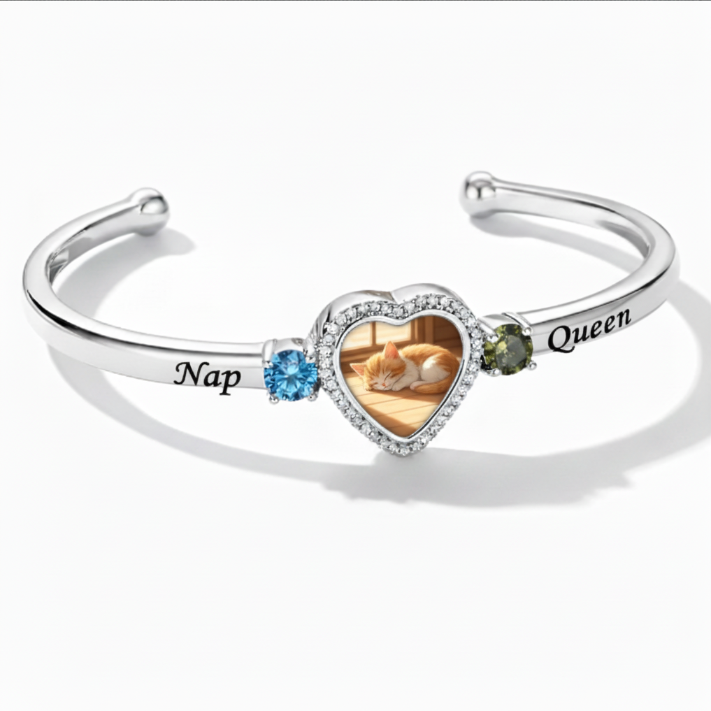 Delicate Heart Locket Bangle — Adjustable Fit, Timeless Sparkle B3001