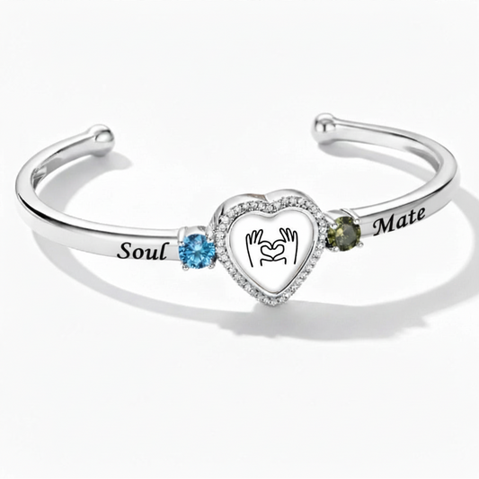 Delicate Heart Locket Bangle — Adjustable Fit, Timeless Sparkle B3009