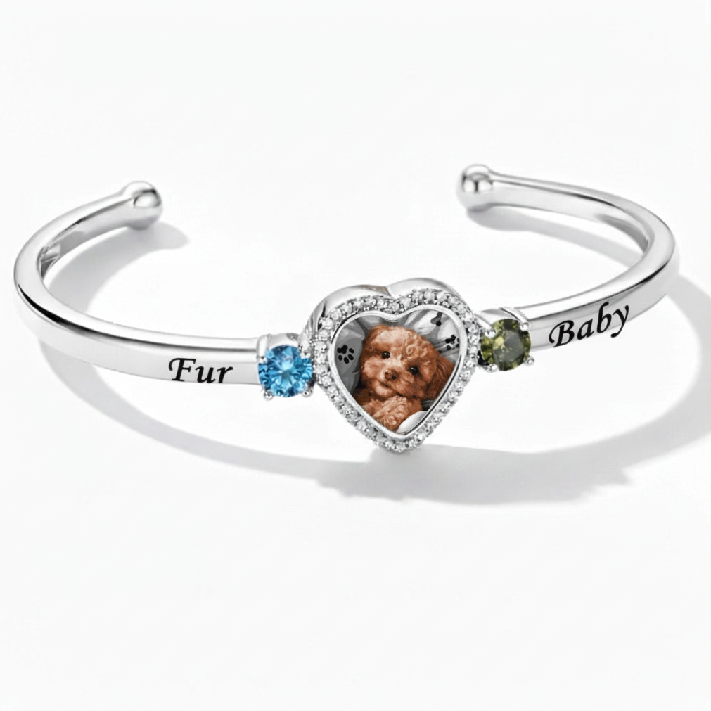 Delicate Heart Locket Bangle — Adjustable Fit, Timeless Sparkle B3010