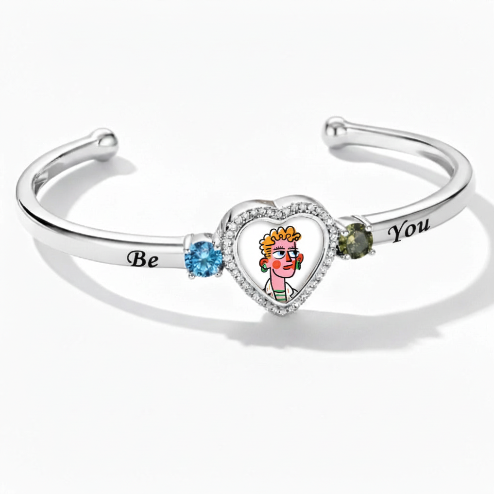 Delicate Heart Locket Bangle — Adjustable Fit, Timeless Sparkle B3010