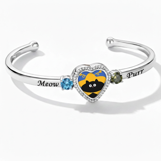 Delicate Heart Locket Bangle — Adjustable Fit, Timeless Sparkle B3011