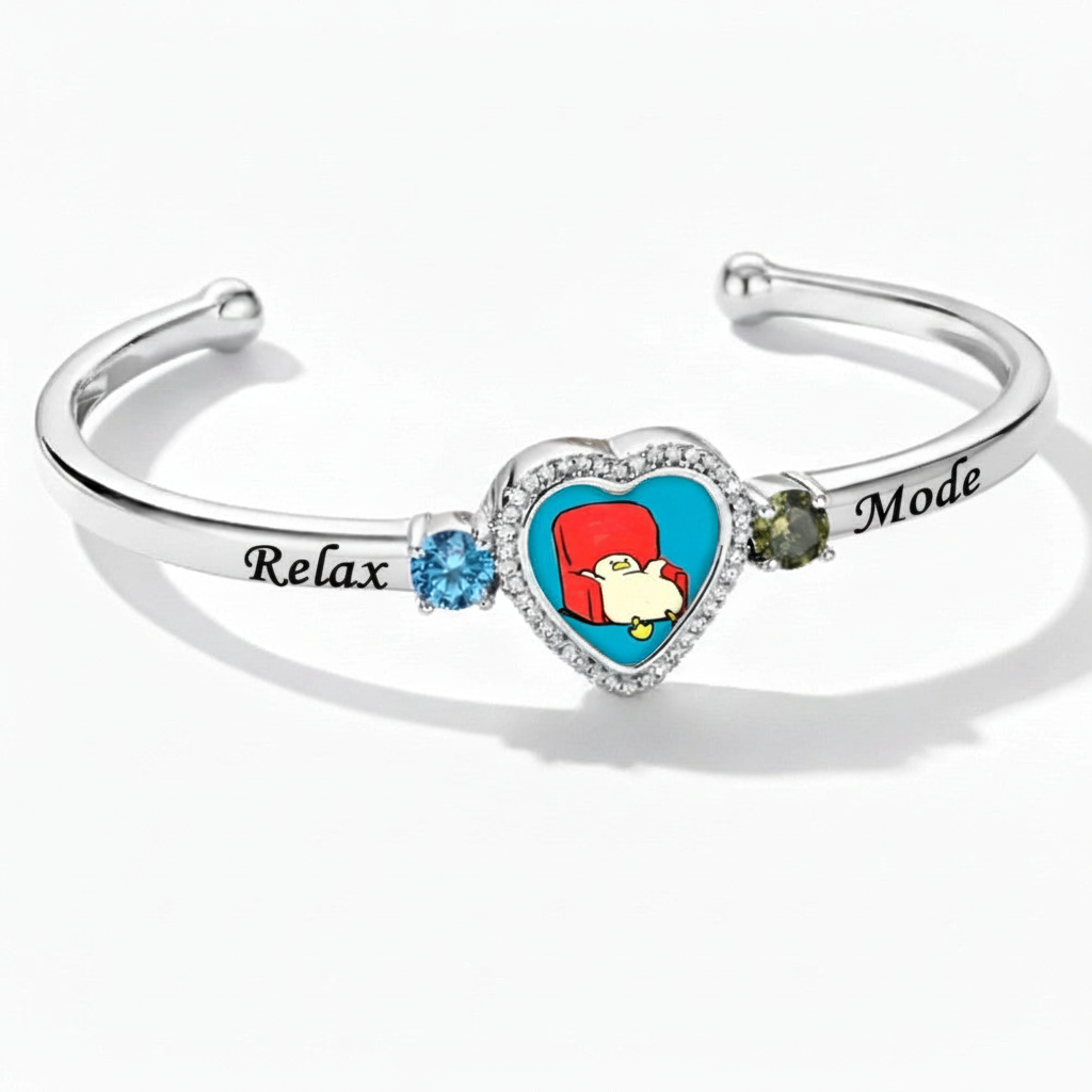 Delicate Heart Locket Bangle — Adjustable Fit, Timeless Sparkle B3011