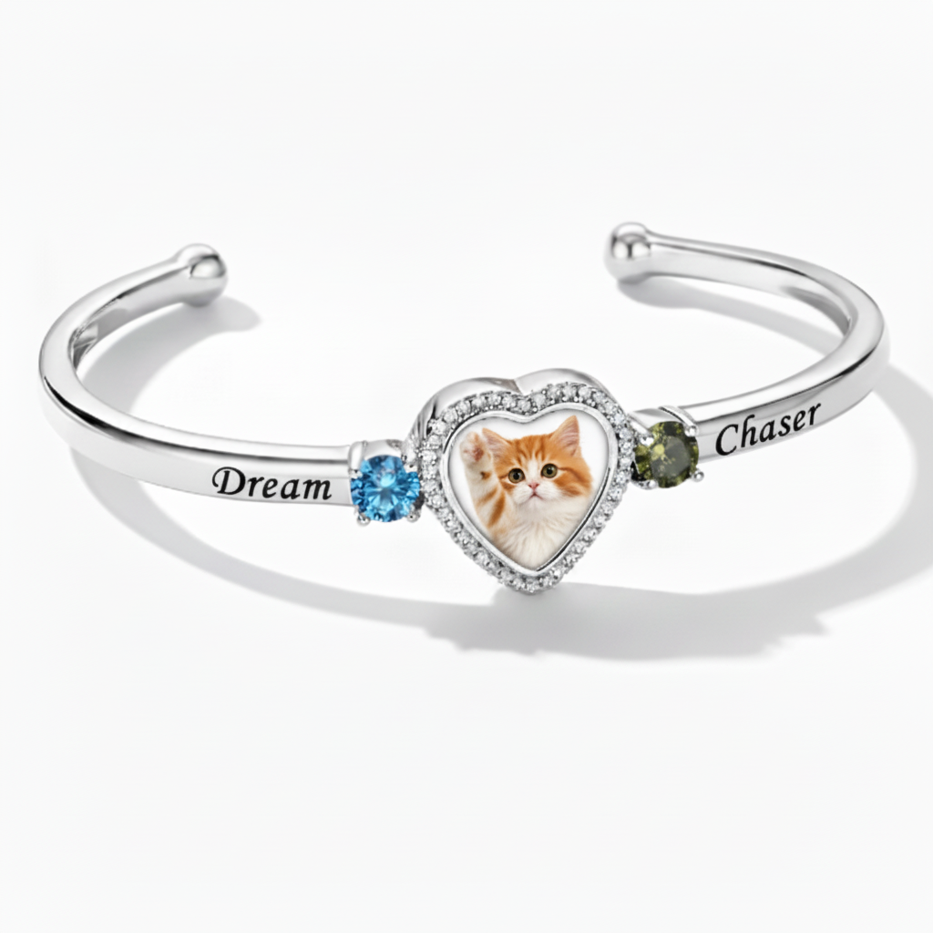 Delicate Heart Locket Bangle — Adjustable Fit, Timeless Sparkle B3001