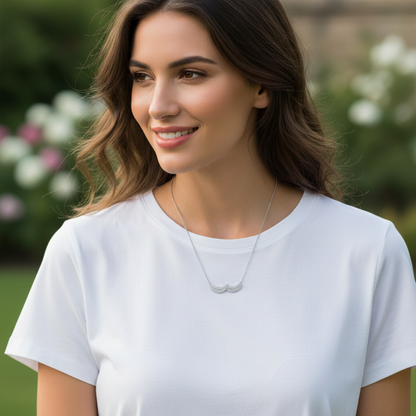 3. 佩戴效果图2 - 简约风格