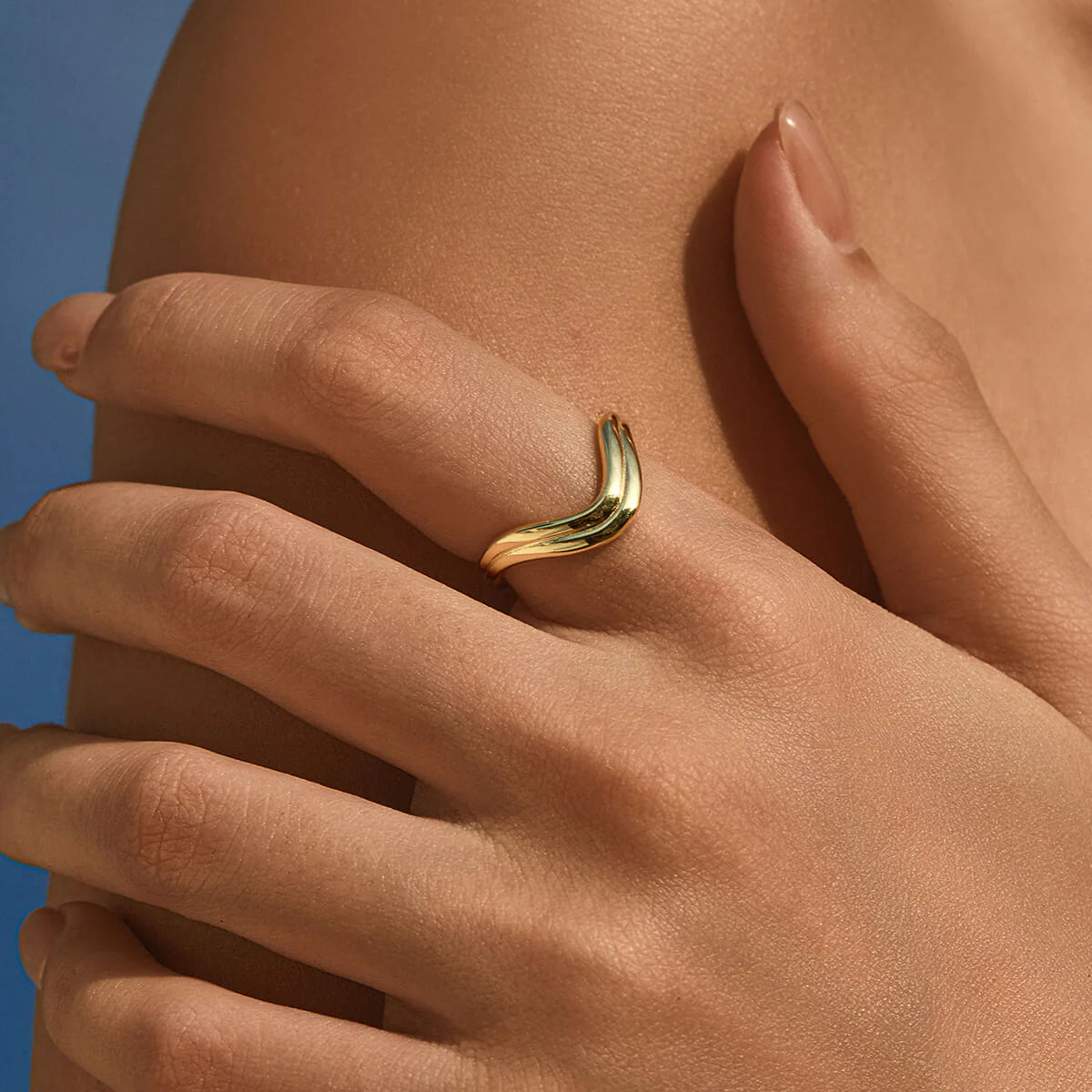 Ricady Jewel Twisted Sterling Silver Minimalist Band Ring