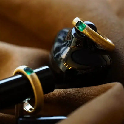 Ricady Jewel Vintage Brushed Emerald Ring for Women