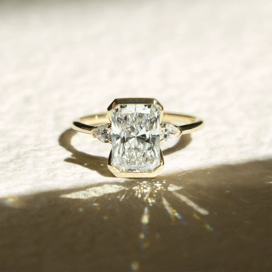 Elegant Square Zircon Engagement Ring - Bridal Proposal Jewelry