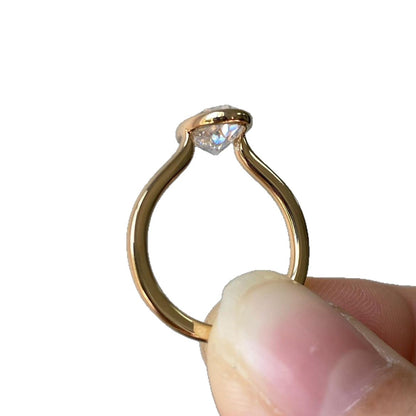 Ins Style Women's Commute Ring - Luxury Niche Geometric Design with 7×10 Egg Zircon Inlay