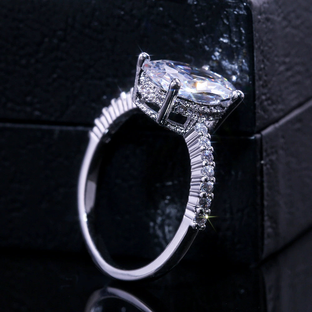Ricady Jewel Fashionable Platinum-plated Zircon Ring, Stylish European-style Engagement Band