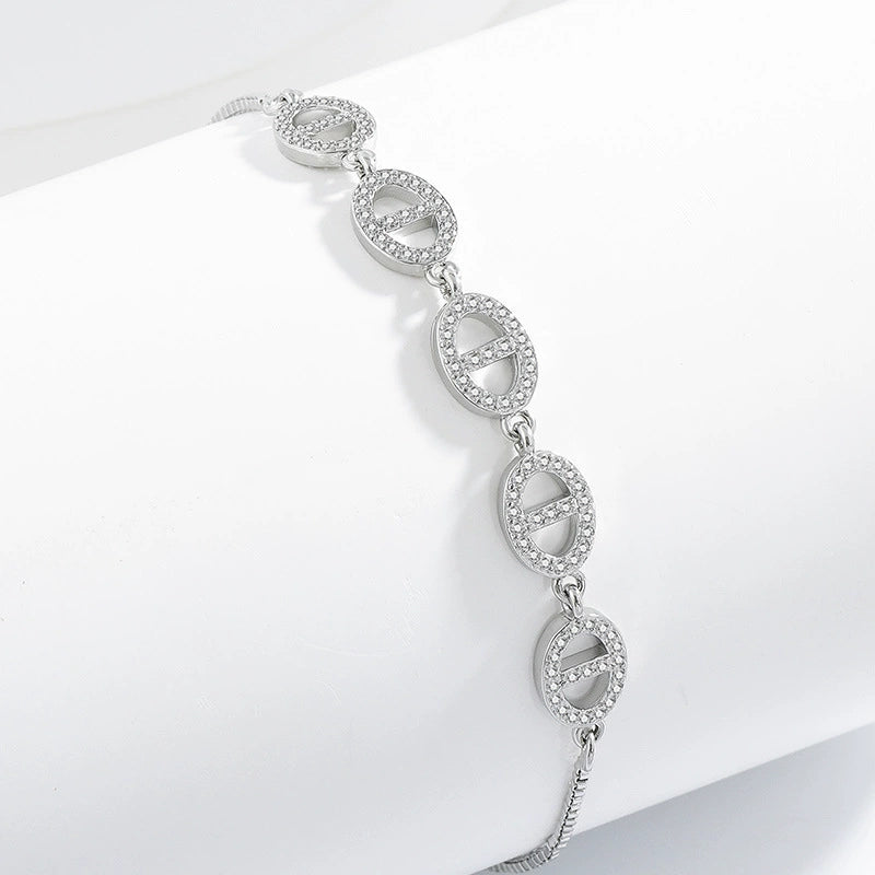 Luxury Oval Pig Nose Diamond Bracelet for Women - Minimalist & Versatile Fashion Jewelry