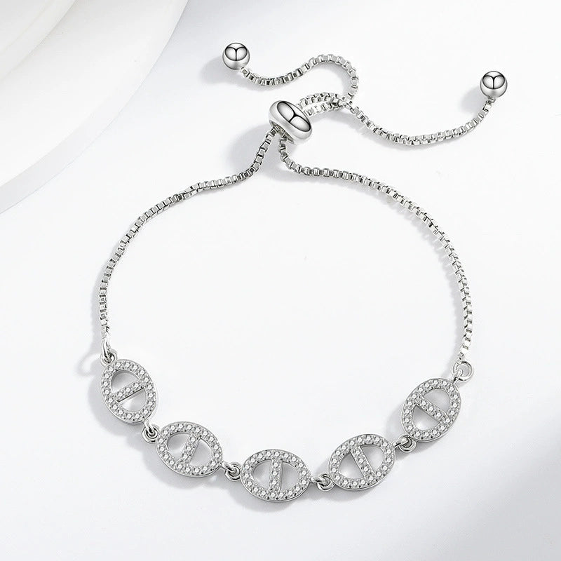 Luxury Oval Pig Nose Diamond Bracelet for Women - Minimalist & Versatile Fashion Jewelry