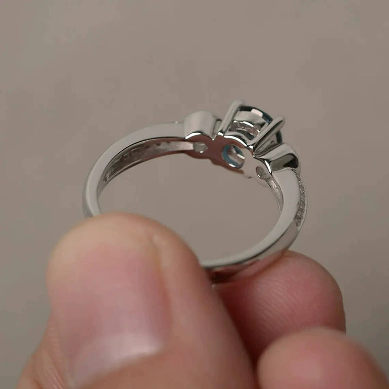 Sapphire Blue Minimalist Ring - Engagement & Wedding Jewelry