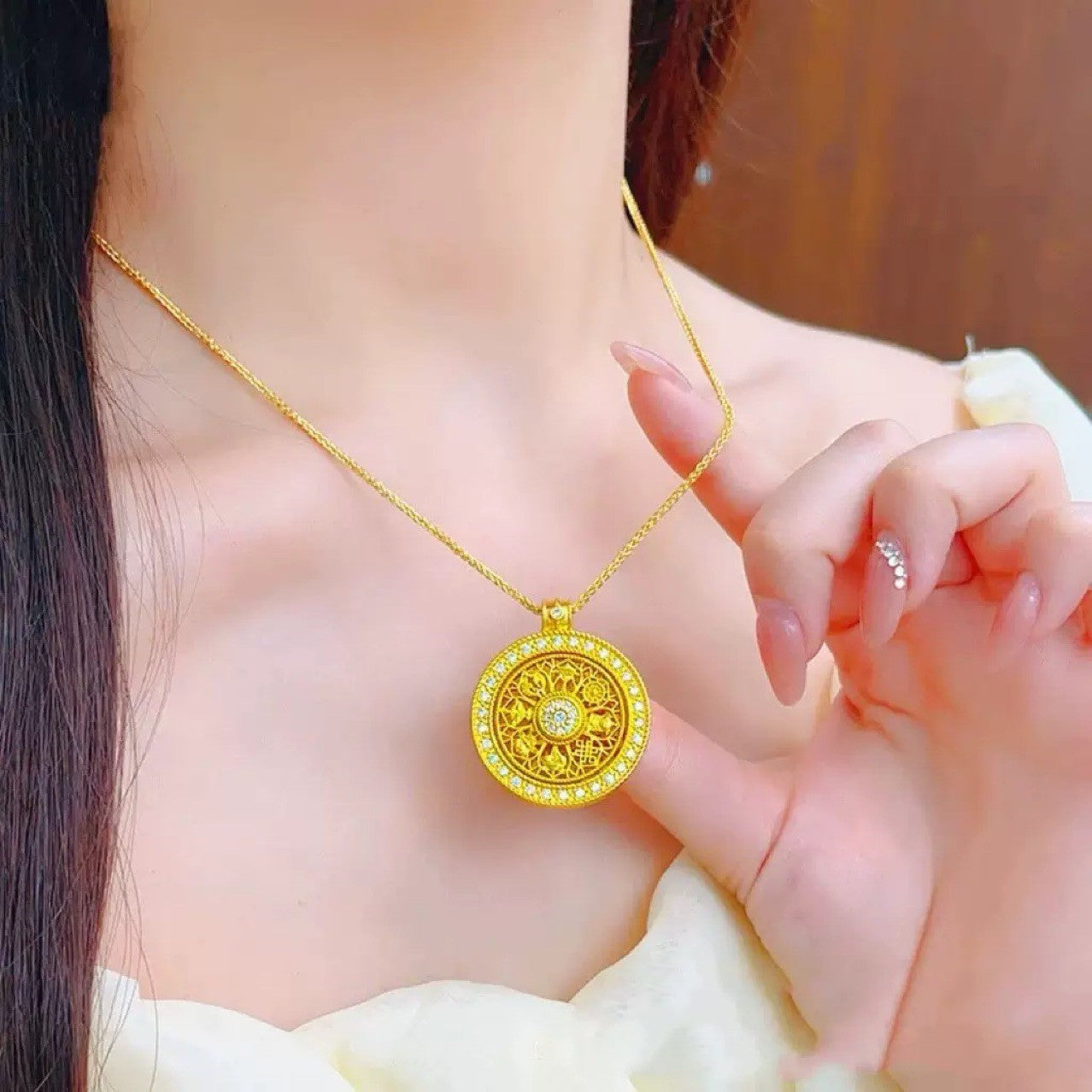 Eight Treasures Compass Pendant Necklace - Chinese Vintage Style