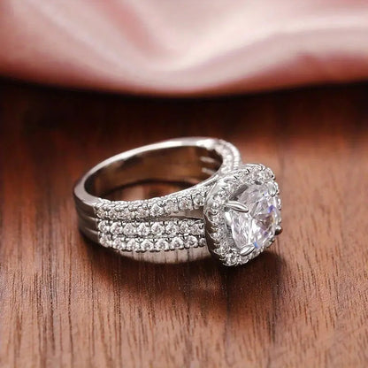 Luxury Full Diamond Engagement Ring for Women - Micro-Inlaid Zircon Statement Ring