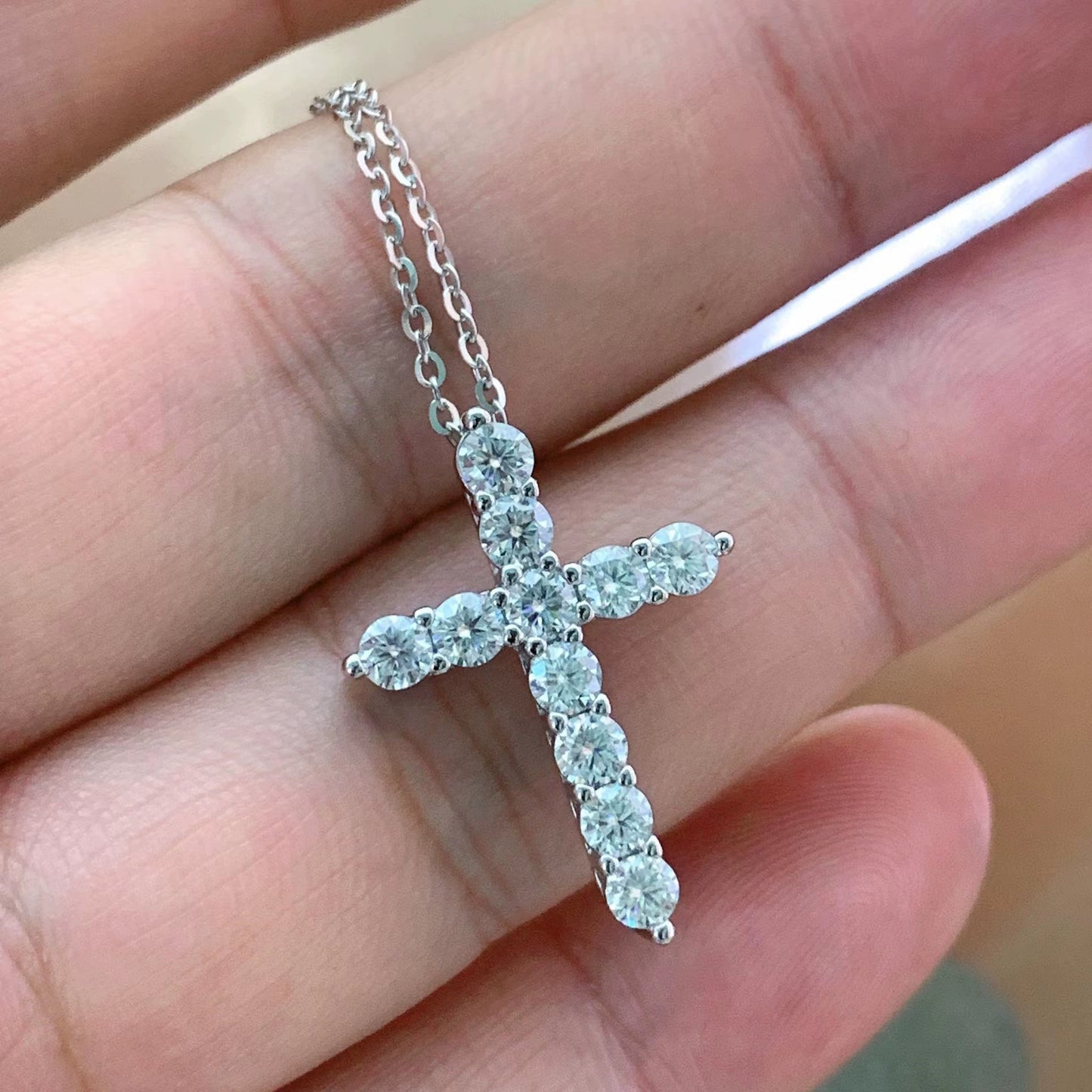 925 Sterling Silver Moissanite Cross Necklace - Personality Style