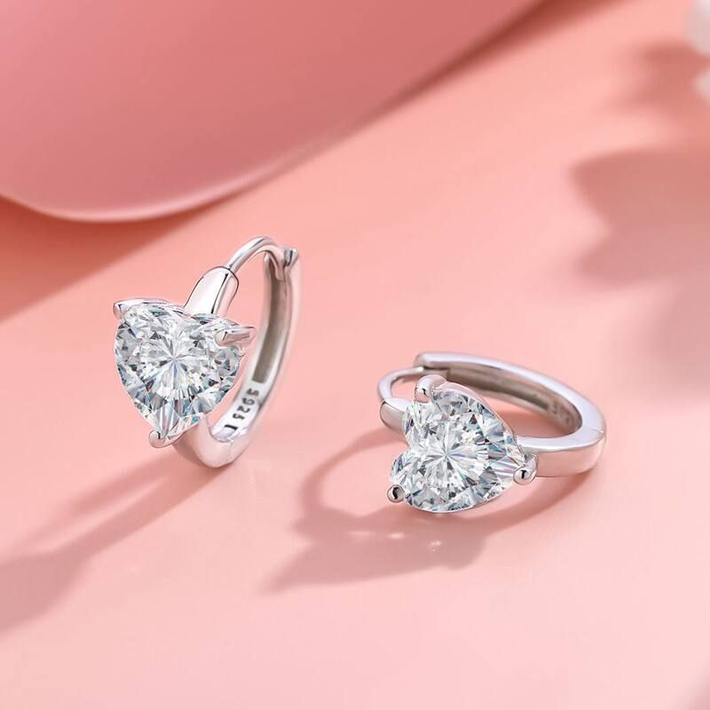 S925 Silver Heart Moissanite Earrings - Minimalist Elegant Luxury
