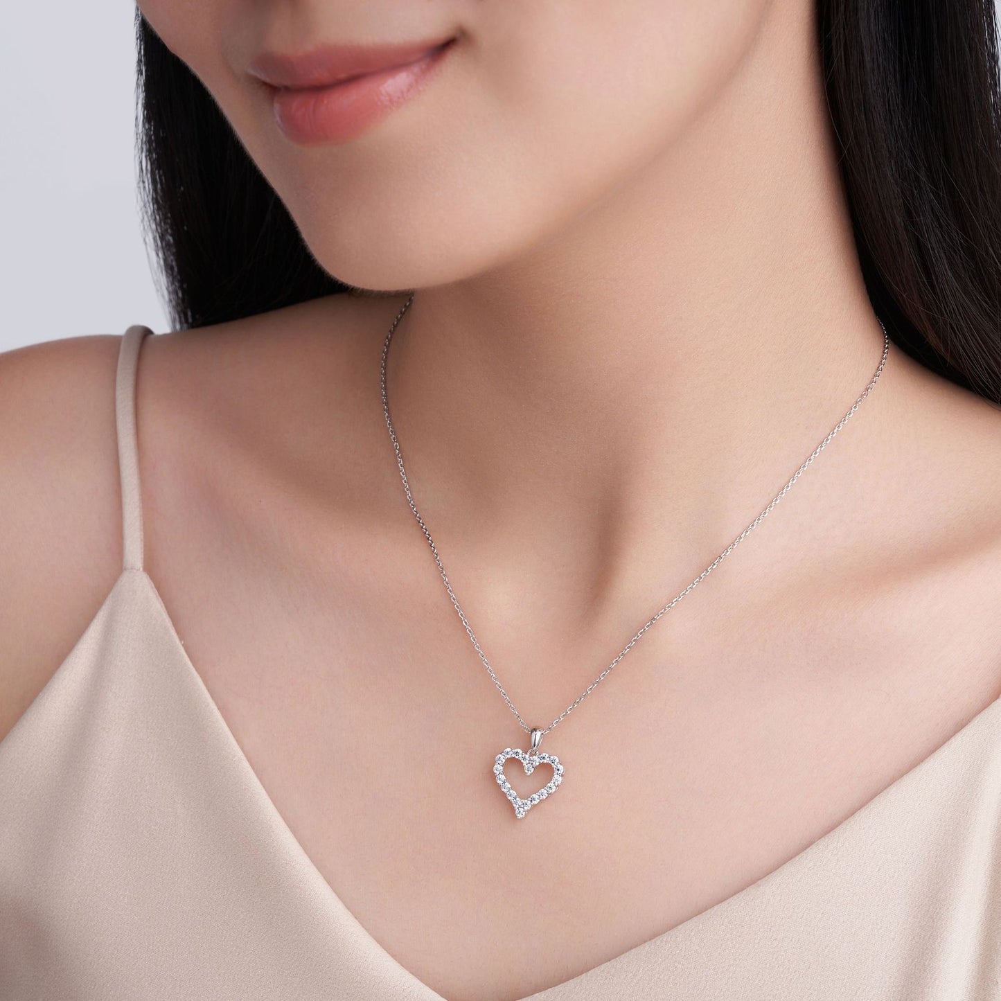 Ricady Jewel S925 Silver Moissanite Pavé Heart Necklace - Light Luxury Hollow Heart Clavicle & Sweater Chain