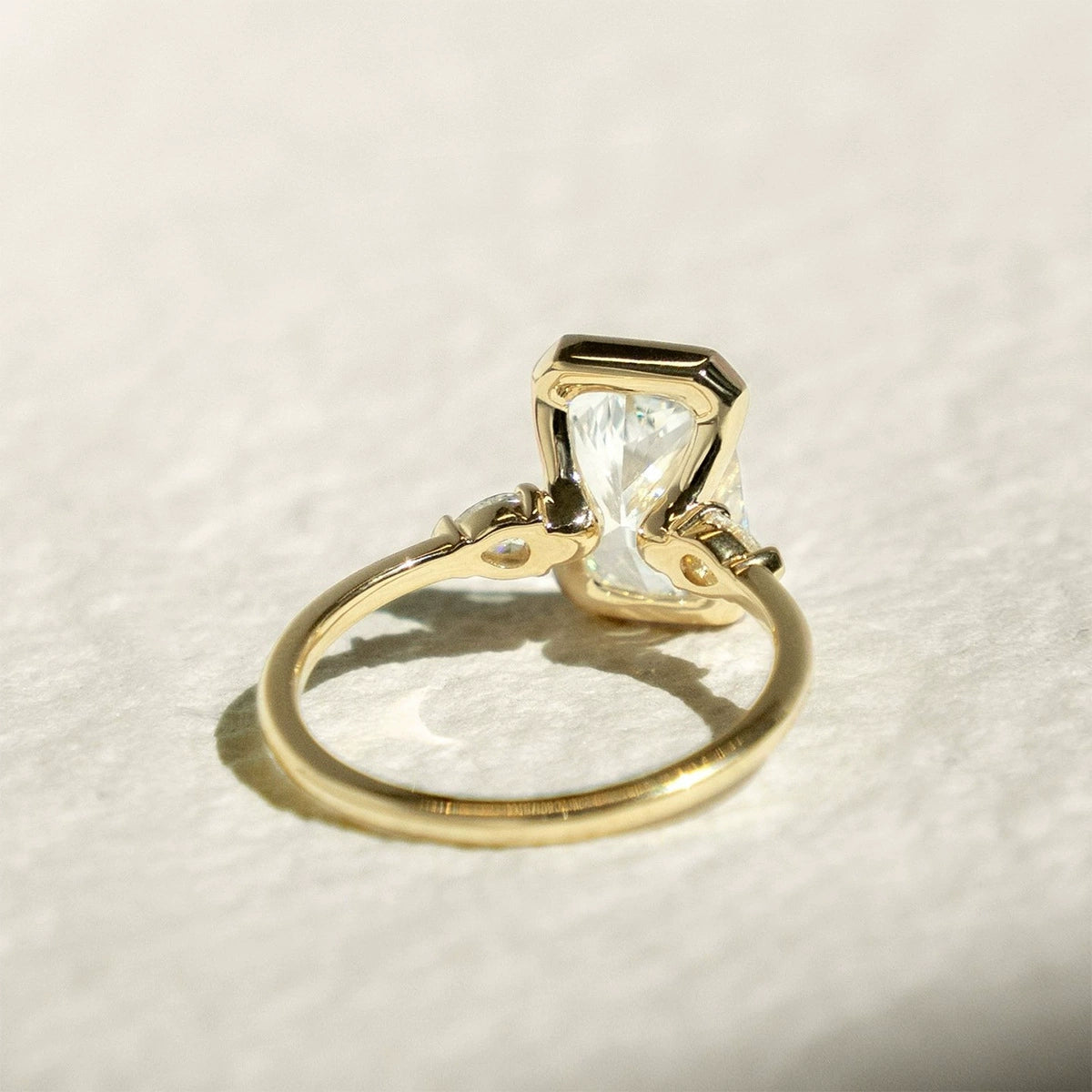 Elegant Square Zircon Engagement Ring - Bridal Proposal Jewelry