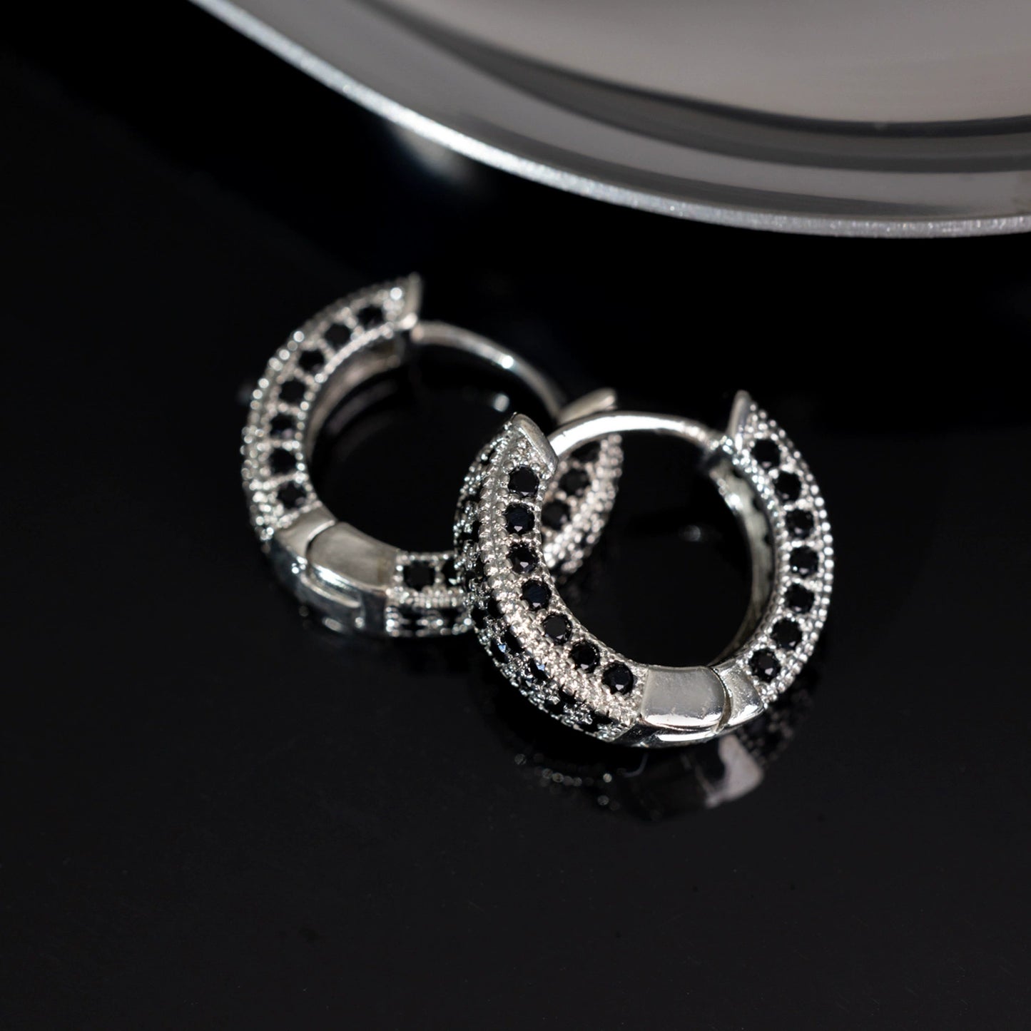 Diamond Stud Hoop Earrings - Unisex Hip Hop Classic Circle Earrings