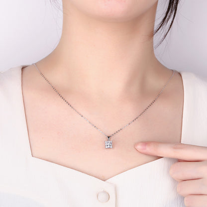 Ricady Jewel S925 Sterling Silver 4-Prong Princess Cut Moissanite Pendant - Women's Versatile High-End Clavicle ChainHigh-End Clavicle Chain
