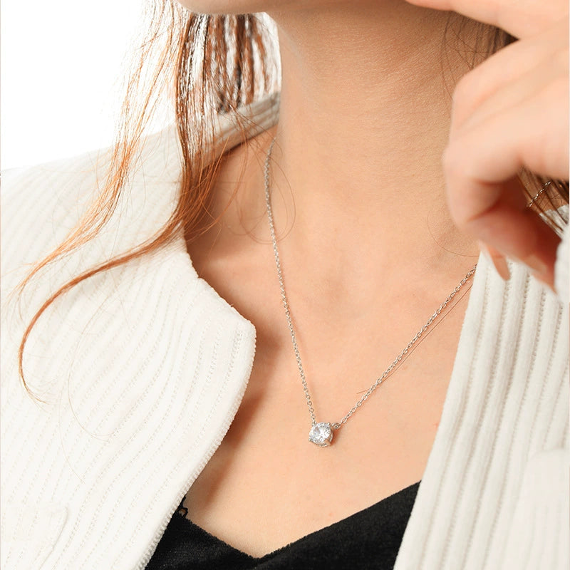Ricady Jewel S925 Sterling Silver Classic 4-Prong Moissanite Necklace - Women's Minimalist Niche Design Light Luxury Single Pendant Clavicle Chain