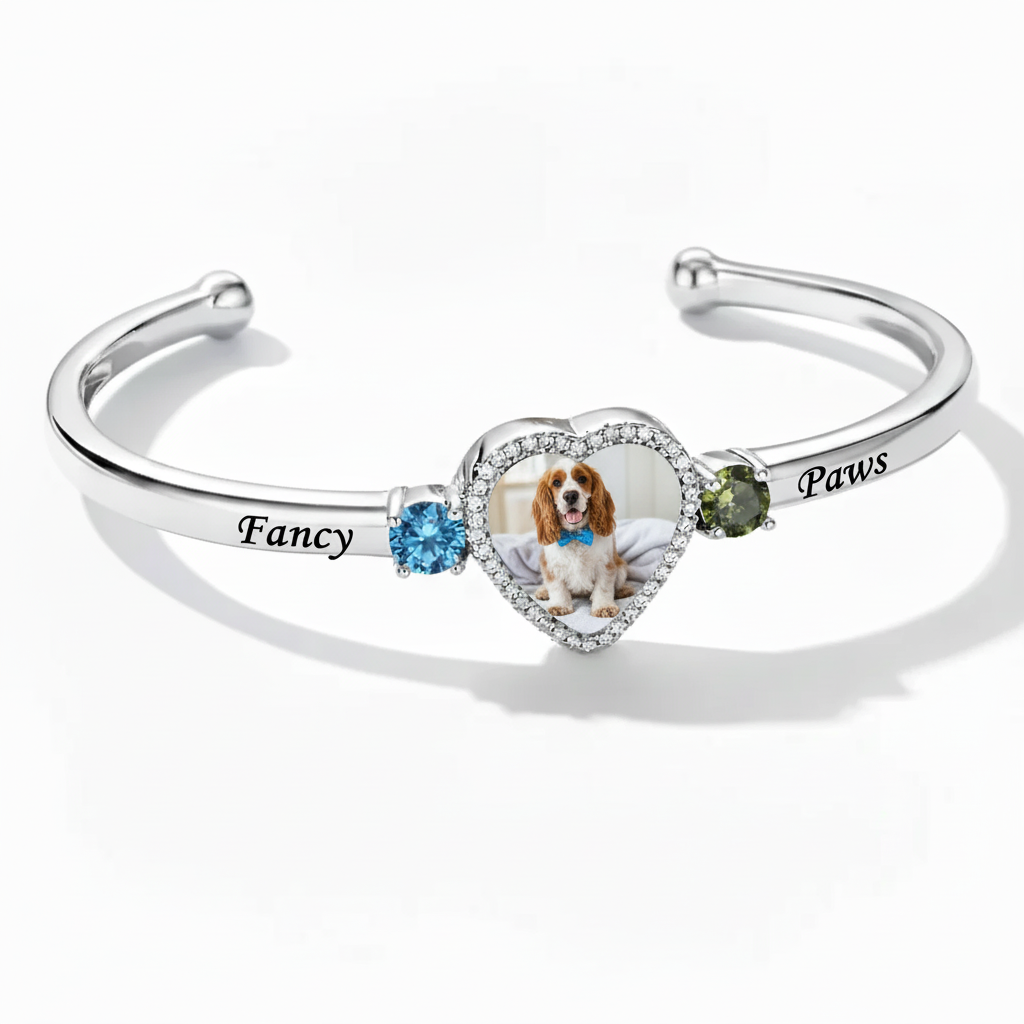 Delicate Heart Locket Bangle — Adjustable Fit, Timeless Sparkle B4004