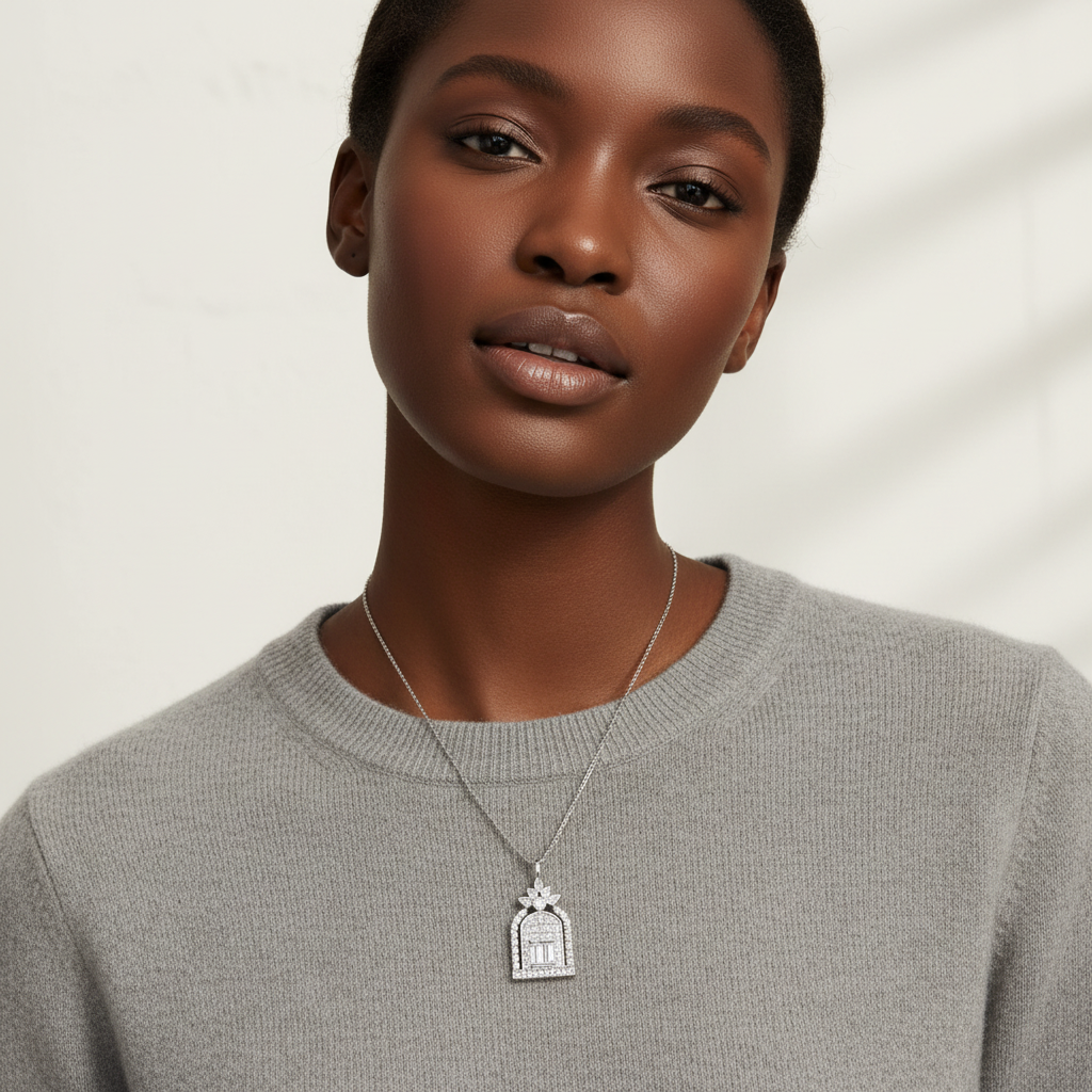 Lifestyle on Black model square