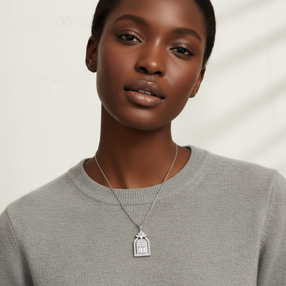 Lifestyle on Black model square