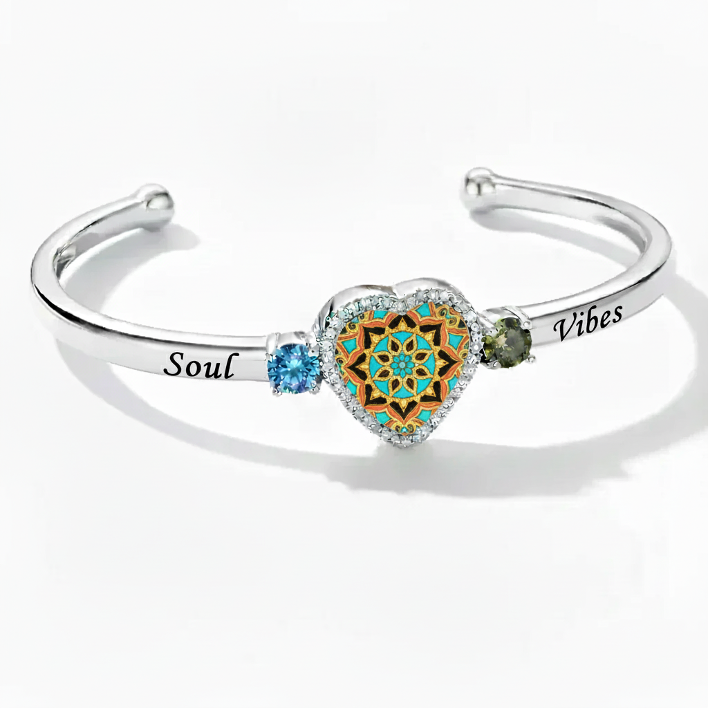 Delicate Heart Locket Bangle — Adjustable Fit, Timeless Sparkle B4008