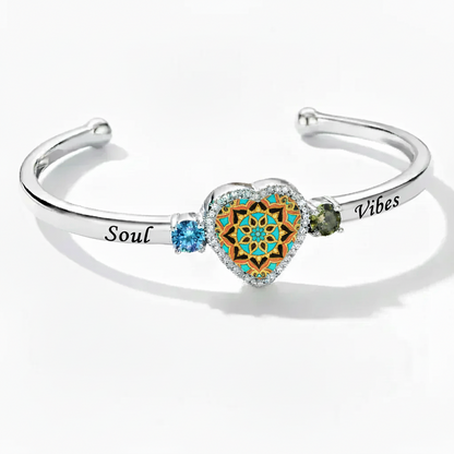 Delicate Heart Locket Bangle — Adjustable Fit, Timeless Sparkle B4008